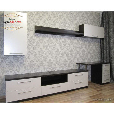 Черно-белая горка со столом для компьютера