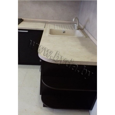 Угловая кухня. Черная, древесная