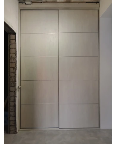 Шкаф-купе в нишу.