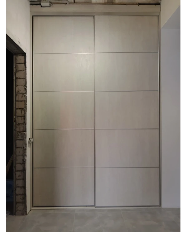 Шкаф-купе в нишу.