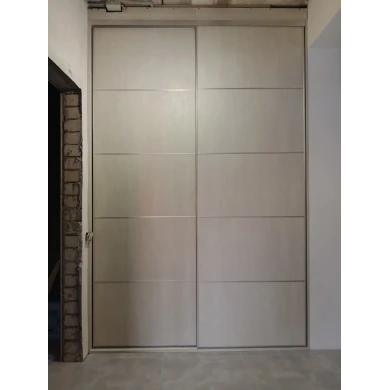 Шкаф-купе в нишу.