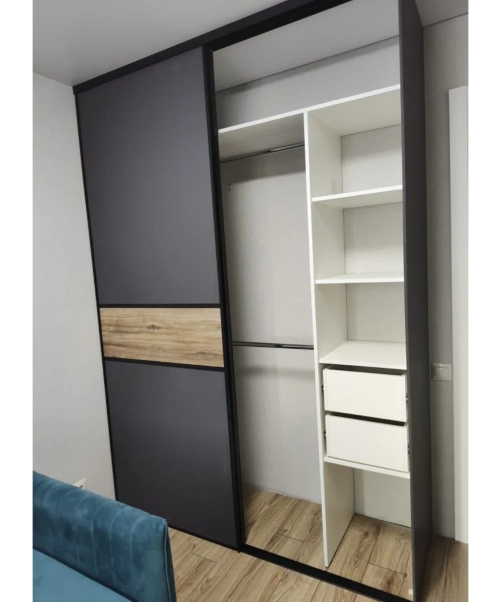 Шкаф-купе комбинированный